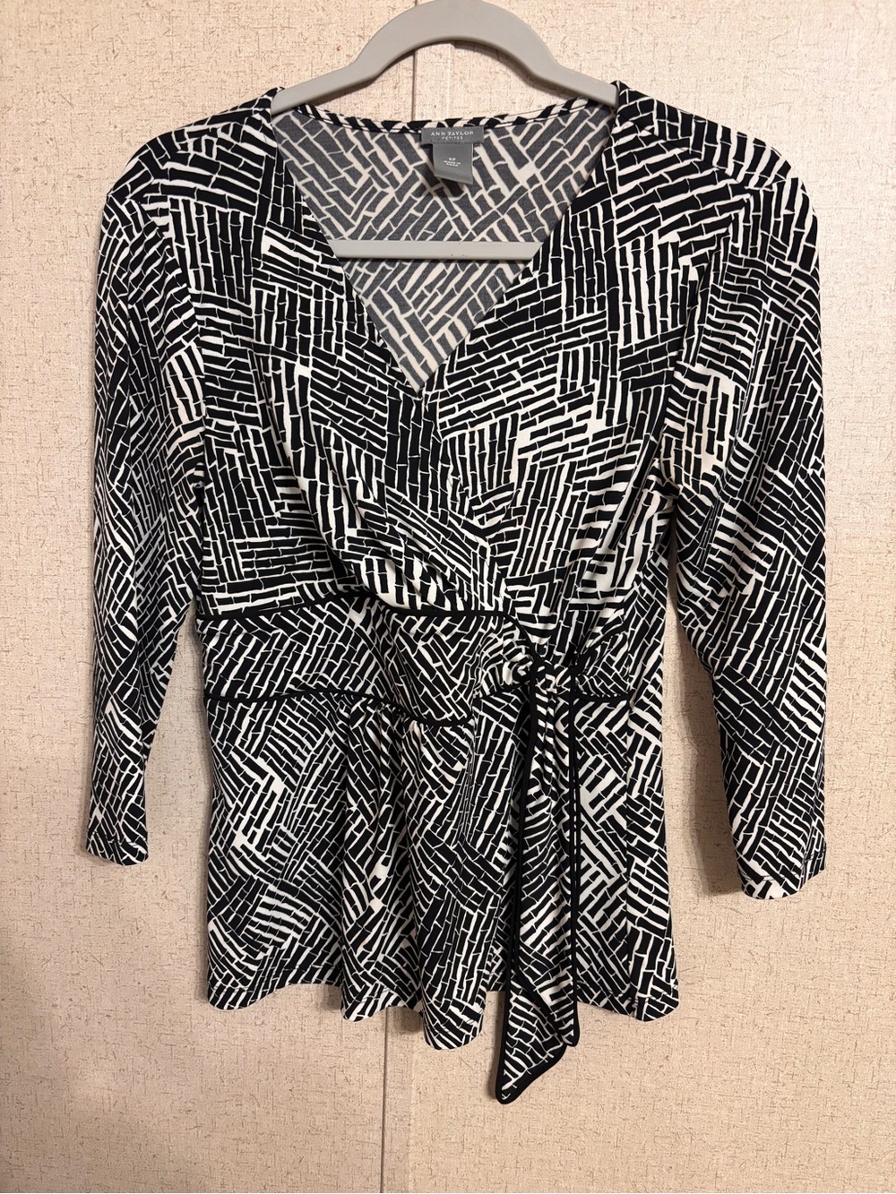 Ann Taylor Black & White Geometric Wrap Blouse SP